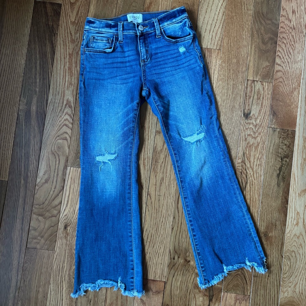 CEROS Distressed Cropped Flare Jeans EUC